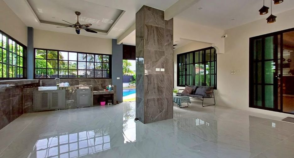 Villa zum Kauf mit 3 Zimmer in Bang Lamung, Chonburi