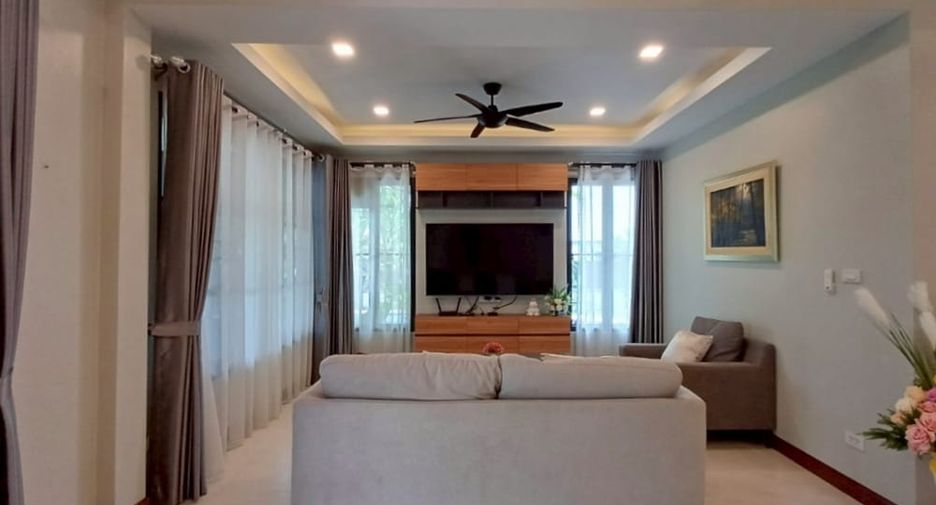 Villa zum Kauf mit 3 Zimmer in Bang Lamung, Chonburi