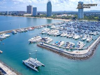 For rent 3 bedrooms condo in Na Jomtien, Pattaya