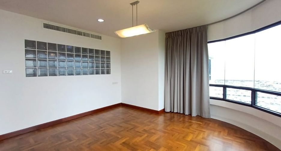 Аренда 3 спальни кондо в Na Jomtien, Паттайя