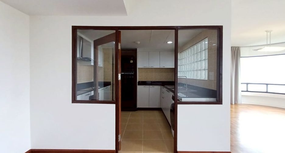Аренда 3 спальни кондо в Na Jomtien, Паттайя