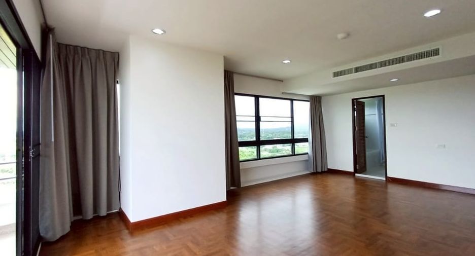 Аренда 3 спальни кондо в Na Jomtien, Паттайя