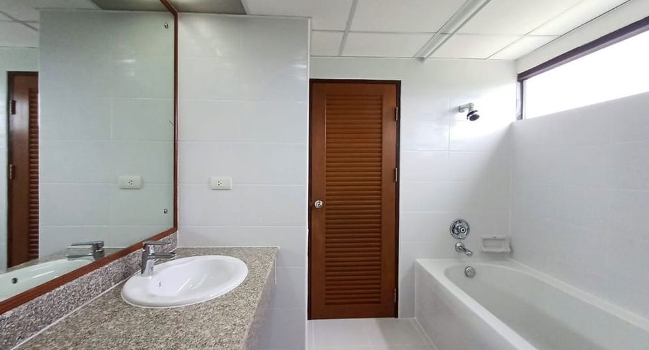 Аренда 3 спальни кондо в Na Jomtien, Паттайя