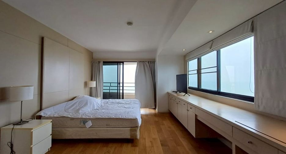 Аренда 4 спальни кондо в Na Jomtien, Паттайя