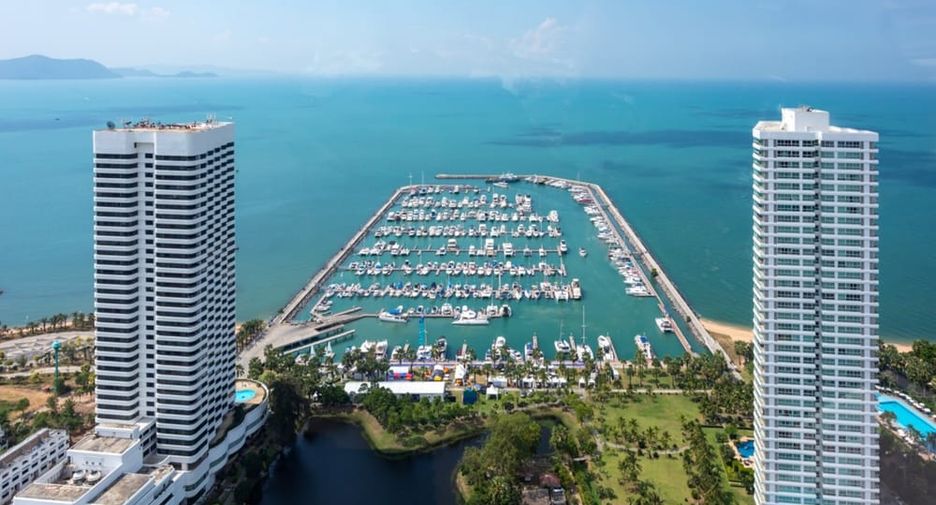 Аренда 4 спальни кондо в Na Jomtien, Паттайя
