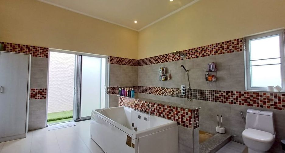 For rent そして for sale 5 ベッドルーム villa in Bang Lamung, Chonburi