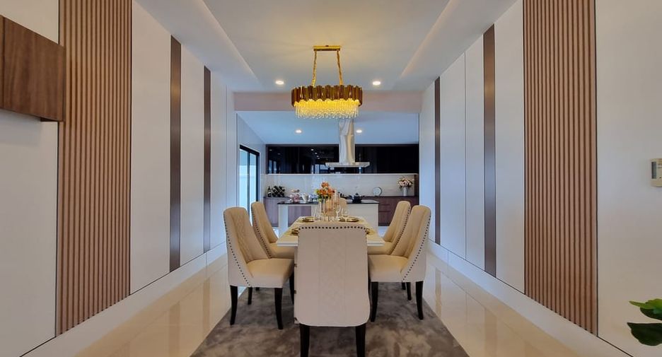 For sale 3 bedrooms villa in Bang Lamung, Chonburi