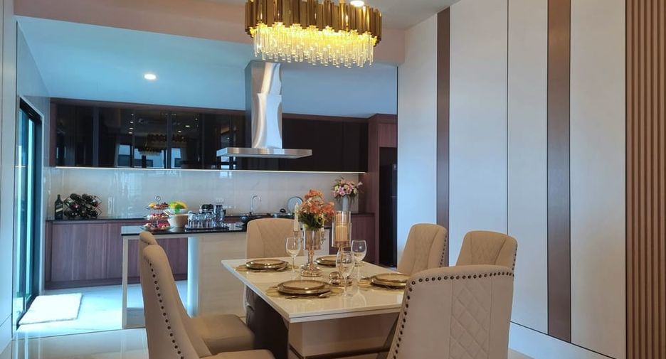 For sale 3 bedrooms villa in Bang Lamung, Chonburi