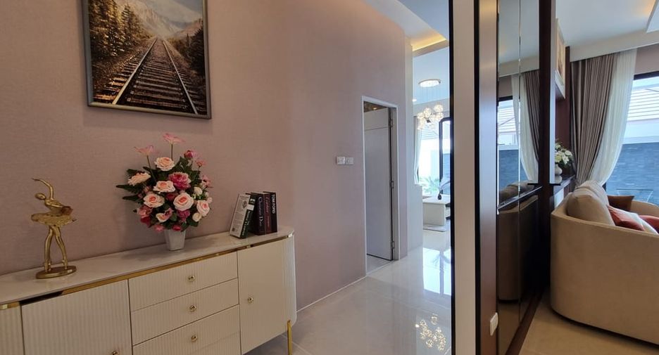 For sale 3 bedrooms villa in Bang Lamung, Chonburi