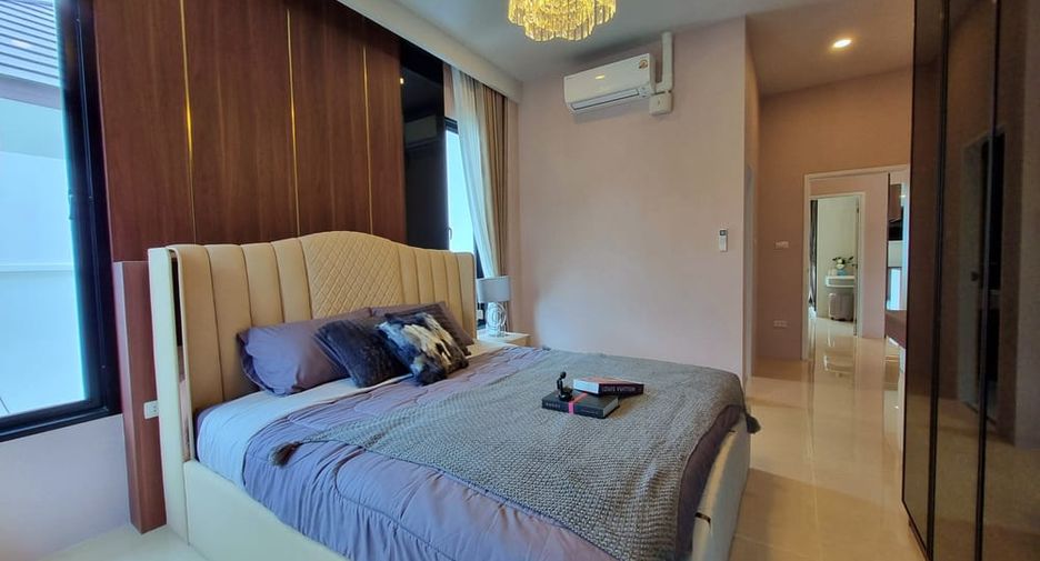 For sale 3 bedrooms villa in Bang Lamung, Chonburi