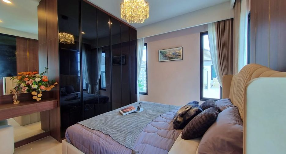 For sale 3 bedrooms villa in Bang Lamung, Chonburi