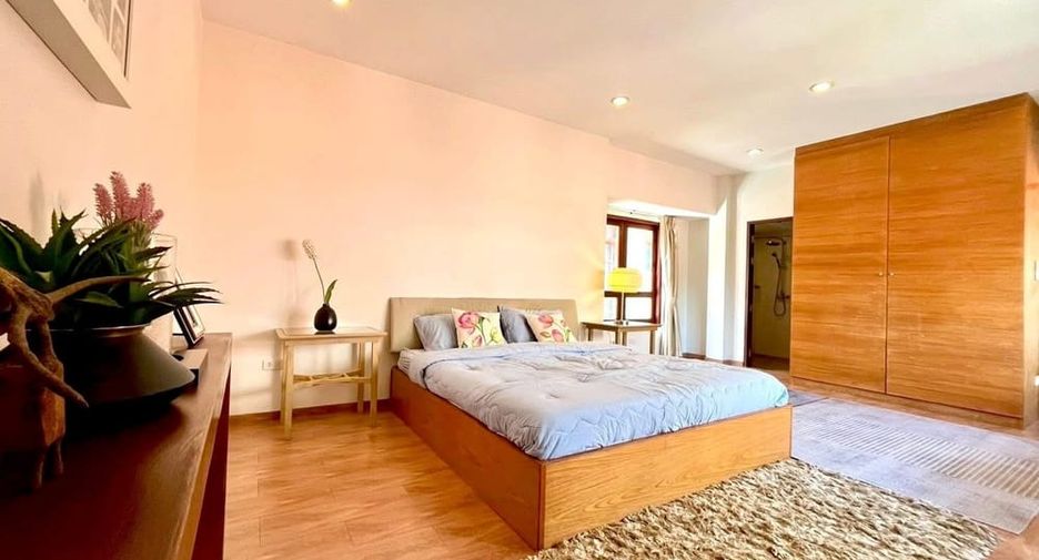 Villa zur Miete und zum Kauf mit 4 Zimmer in Bang Lamung, Chonburi