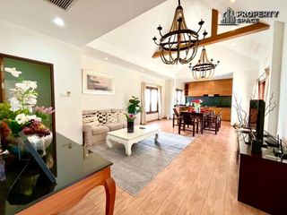 Villa zur Miete und zum Kauf mit 4 Zimmer in Bang Lamung, Chonburi