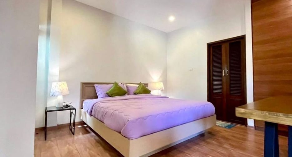 Villa zur Miete und zum Kauf mit 4 Zimmer in Bang Lamung, Chonburi