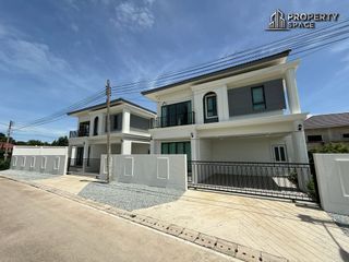 For sale 3 bedrooms villa in East Pattaya, Pattaya
