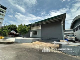 À louer entrepôt à Bang Phli, Samut Prakan