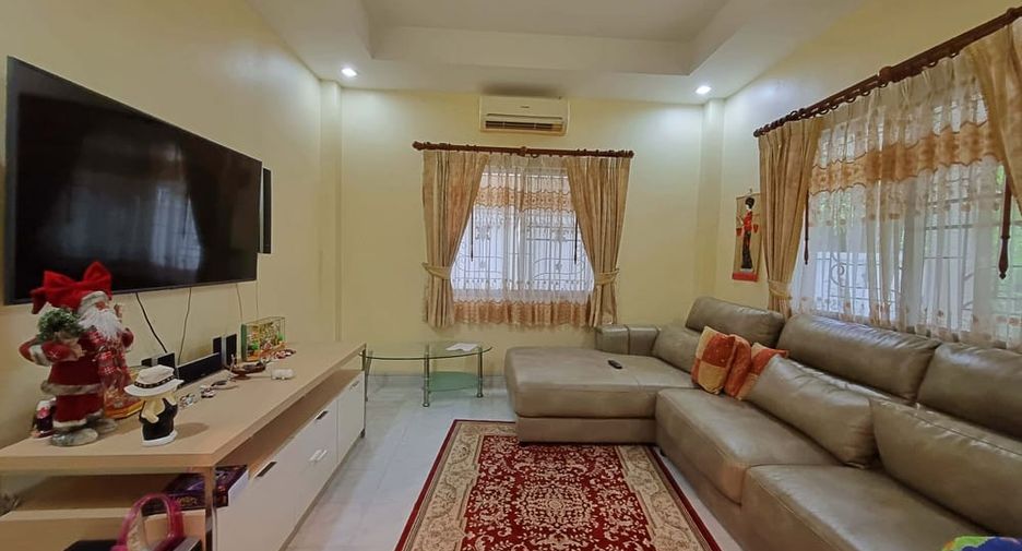 Haus zum Kauf mit 4 Zimmer in Bang Lamung, Chonburi