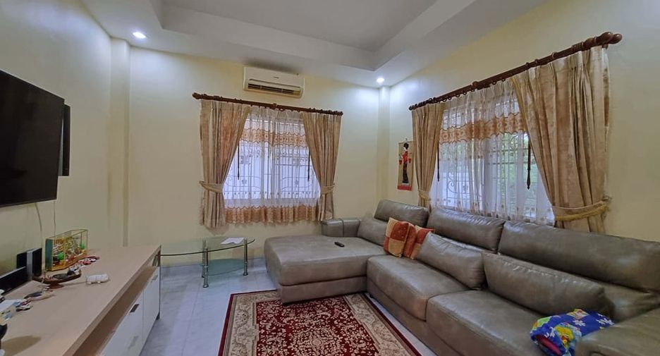 Haus zum Kauf mit 4 Zimmer in Bang Lamung, Chonburi