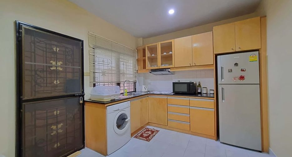 Haus zum Kauf mit 4 Zimmer in Bang Lamung, Chonburi