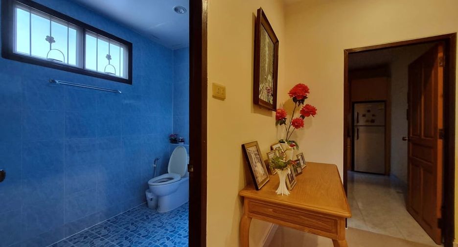 Haus zum Kauf mit 4 Zimmer in Bang Lamung, Chonburi