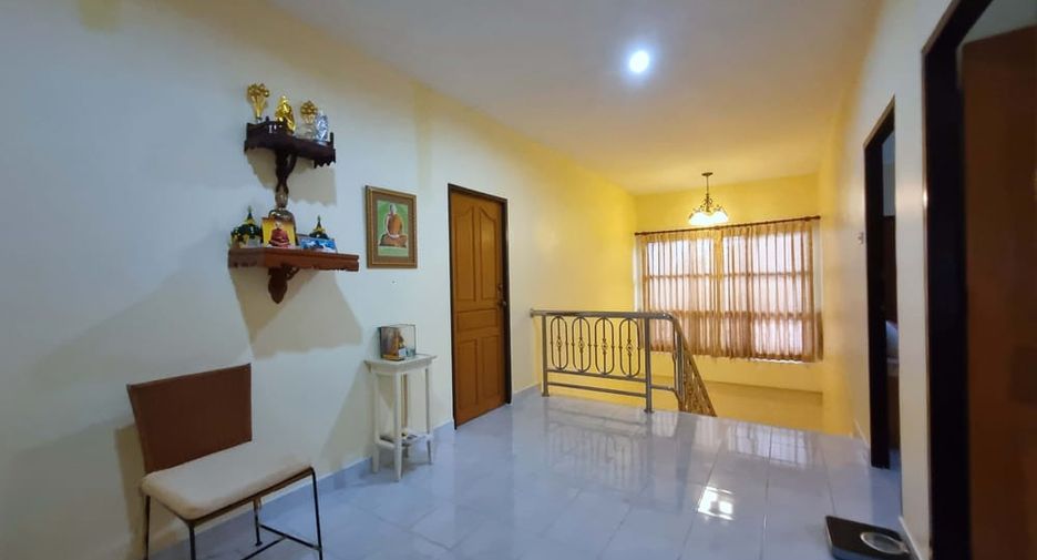 Haus zum Kauf mit 4 Zimmer in Bang Lamung, Chonburi