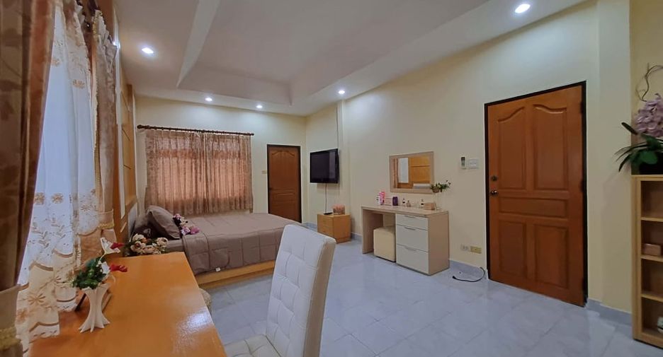 Haus zum Kauf mit 4 Zimmer in Bang Lamung, Chonburi