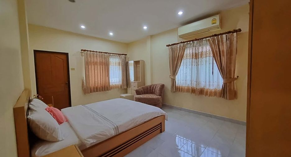 Haus zum Kauf mit 4 Zimmer in Bang Lamung, Chonburi