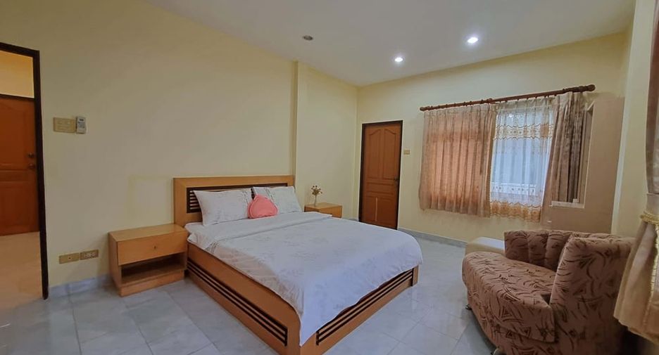 Haus zum Kauf mit 4 Zimmer in Bang Lamung, Chonburi