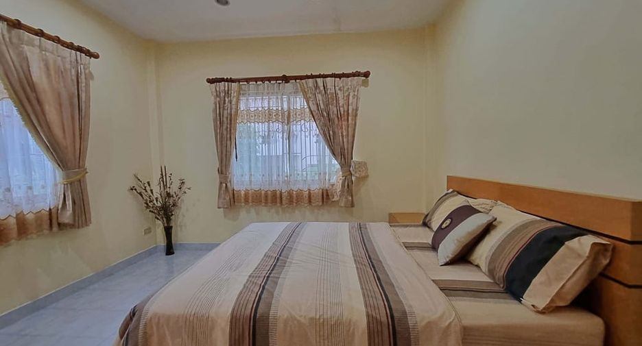 Haus zum Kauf mit 4 Zimmer in Bang Lamung, Chonburi