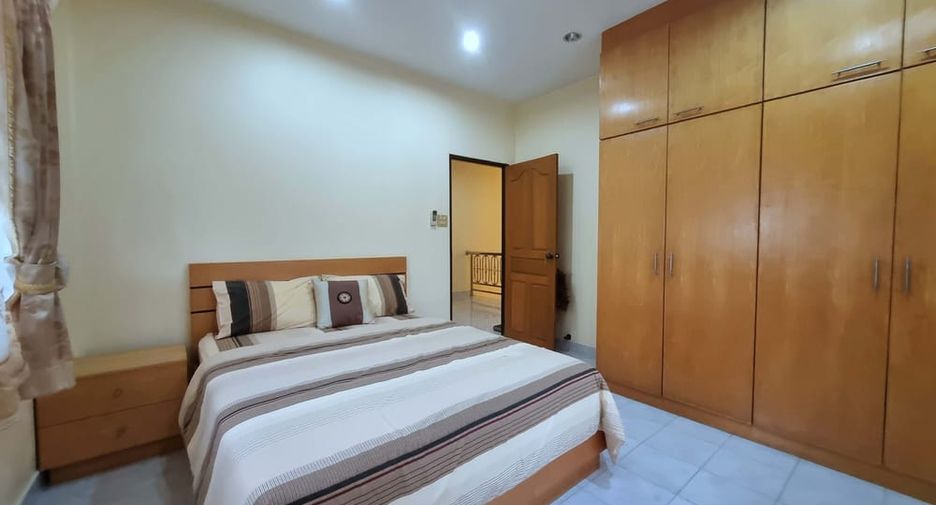Haus zum Kauf mit 4 Zimmer in Bang Lamung, Chonburi