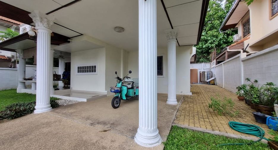 Haus zum Kauf mit 4 Zimmer in Bang Lamung, Chonburi
