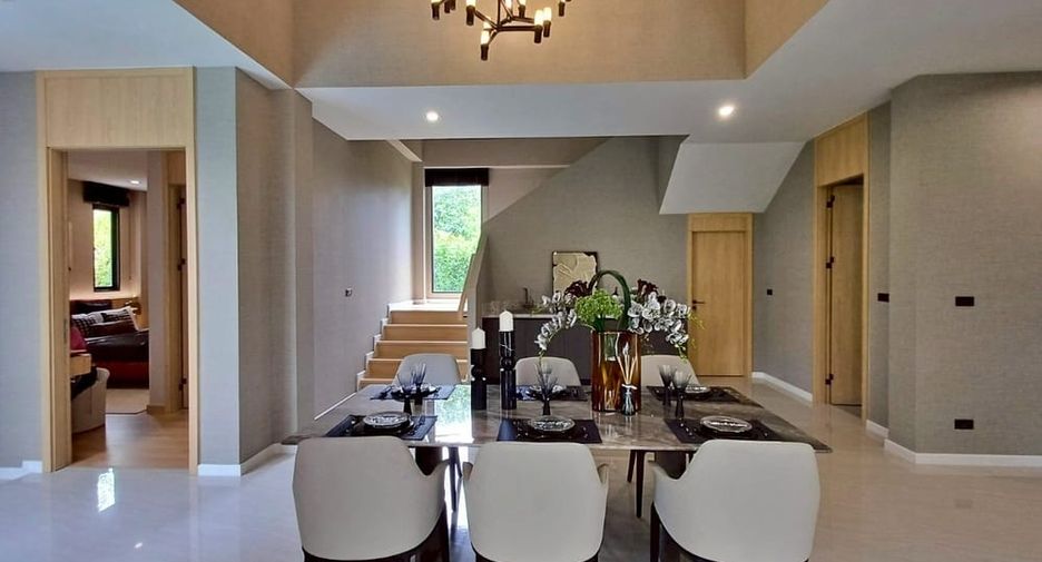 À vendre 4 chambres villa à Bang Lamung, Chonburi