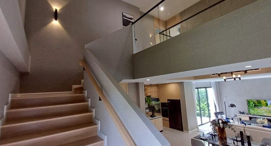 À vendre 4 chambres villa à Bang Lamung, Chonburi
