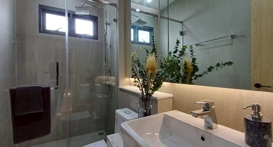 À vendre 4 chambres villa à Bang Lamung, Chonburi