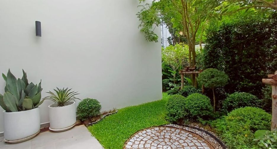 À vendre 4 chambres villa à Bang Lamung, Chonburi