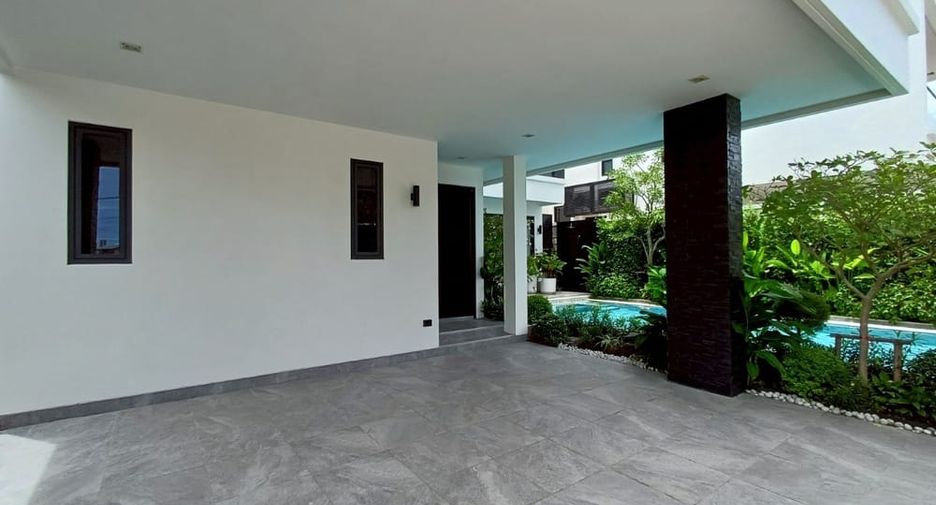 À vendre 4 chambres villa à Bang Lamung, Chonburi