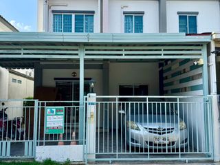 出售 5 卧室 联排别墅 在 Don Mueang, 曼谷
