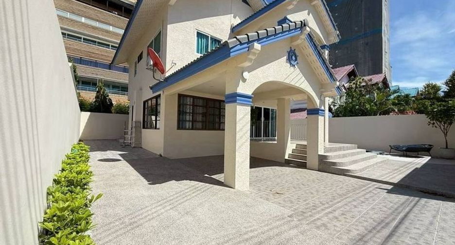 For rent 3 bedrooms house in Jomtien, Pattaya
