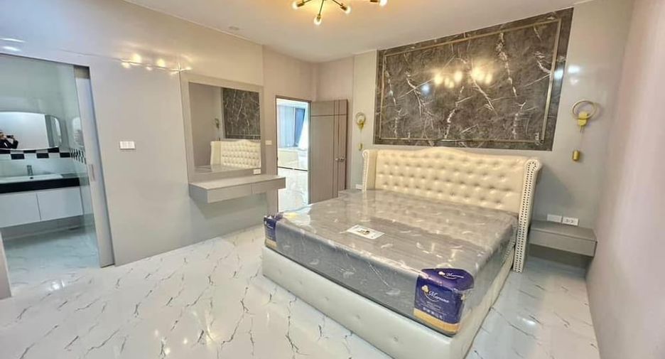 Villa zur Miete mit 4 Zimmer in Bang Lamung, Chonburi