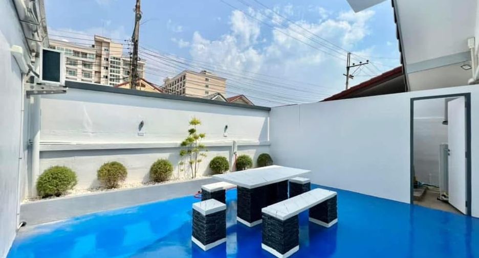 Villa zur Miete mit 4 Zimmer in Bang Lamung, Chonburi