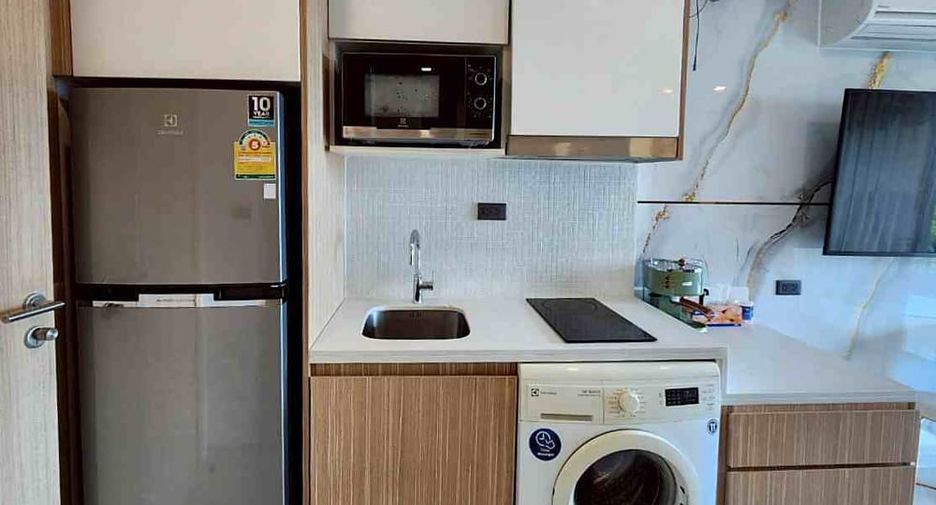 For sale 1 bed condo in Bang Lamung, Chonburi