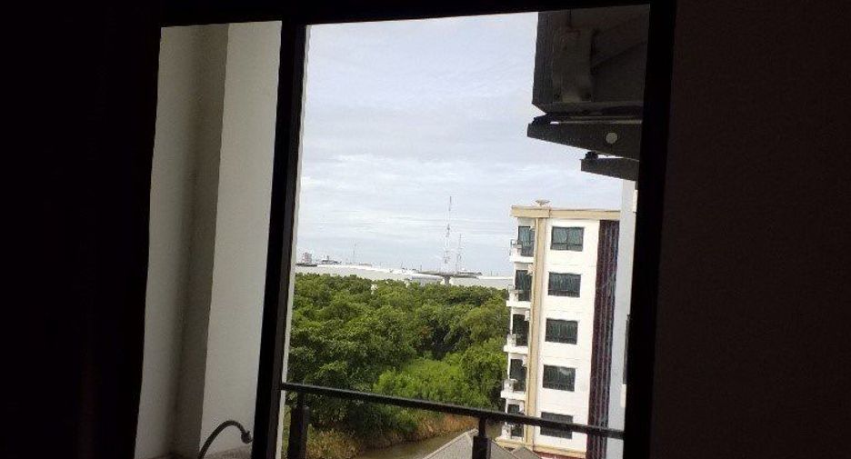 À vendre studio condo à Bang Sao Thong, Samut Prakan