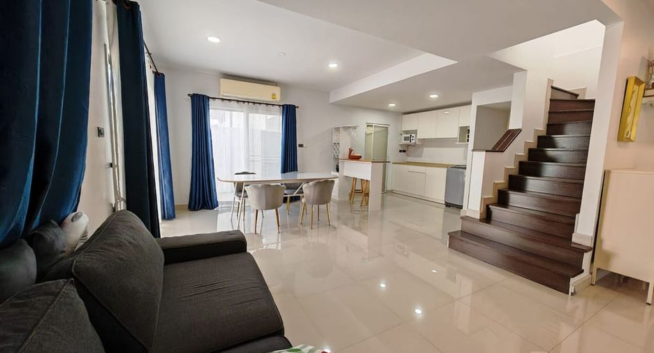 出租 3 卧室 独立屋 在 Bang Lamung, Chon Buri