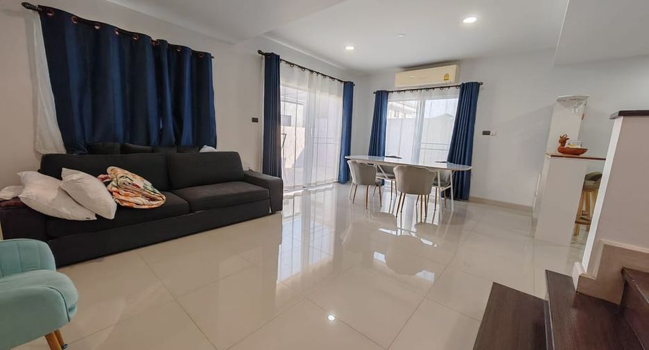 出租 3 卧室 独立屋 在 Bang Lamung, Chon Buri