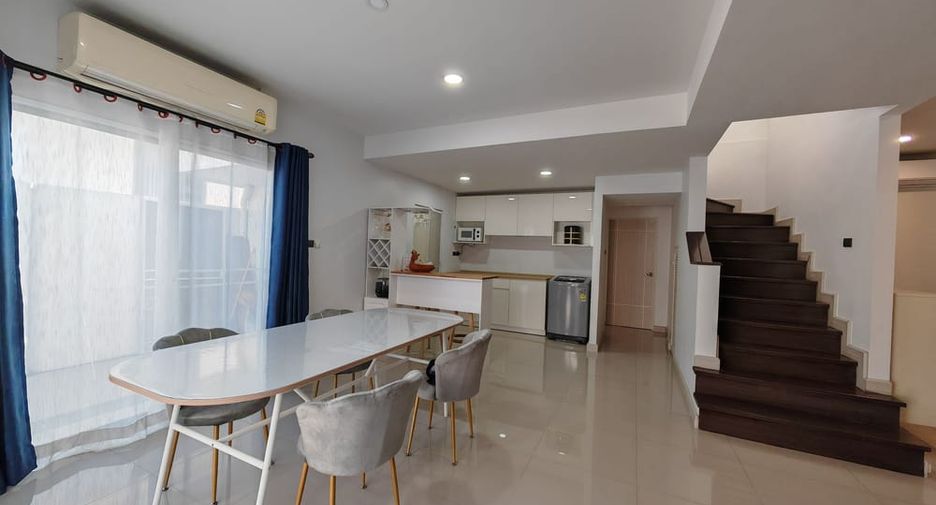 出租 3 卧室 独立屋 在 Bang Lamung, Chon Buri