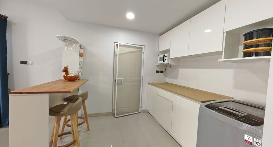 出租 3 卧室 独立屋 在 Bang Lamung, Chon Buri