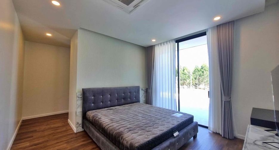 For rent 4 bedrooms villa in Huay Yai, Pattaya