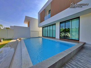 For rent 4 bedrooms villa in Bang Lamung, Chonburi