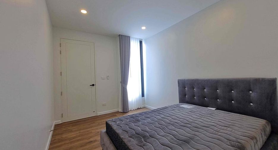 For rent 4 bedrooms villa in Huay Yai, Pattaya