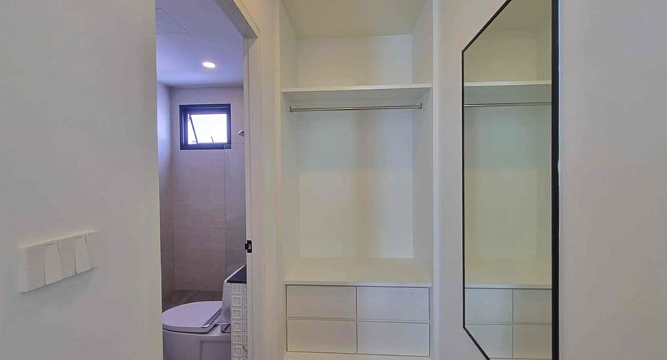 For rent 4 bedrooms villa in Huay Yai, Pattaya